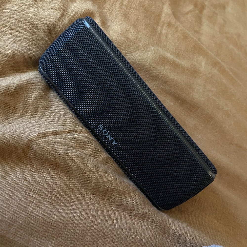 Sony XB31 EXTRA BASS™ Portable Wireless Speaker